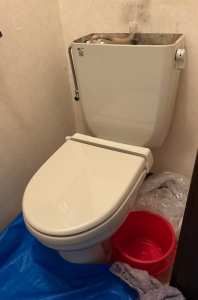 四条畷市　K邸　トイレ取替　ビフォー